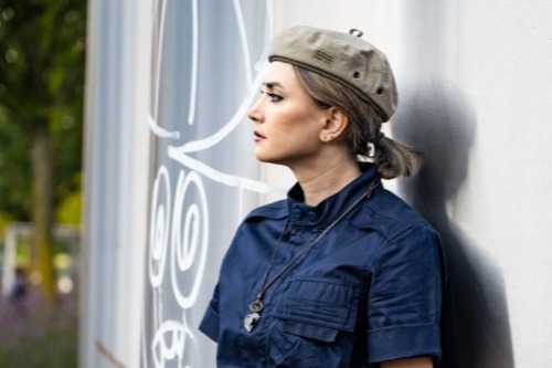 Vrouw met hoedje