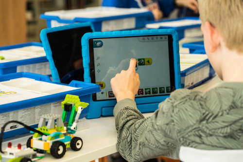 Foto bij BiebFabriek Lego WeDo 2